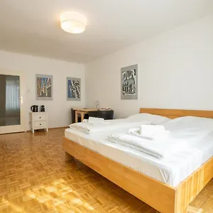 Living - Stephansdom Apartman Bécs